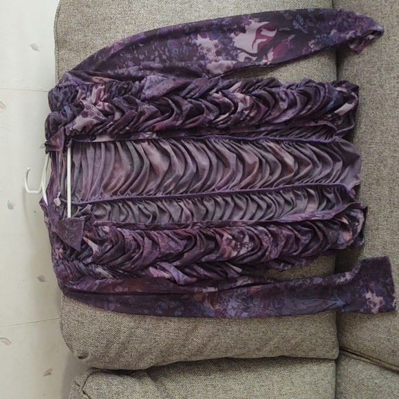 Anthropologie shirt - Picture 2 of 4